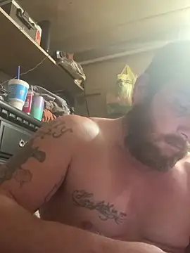 bkuterbach2015 online show from December 2025 01:59:02 PM