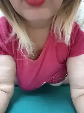 Snapshot of sdlmona chatting on November 2025 10:43:02 PM sdlmona online show from November 2025 10:43:02 PM