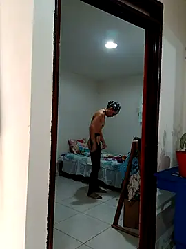 Snapshot of PaulinaLondra2 chatting on November 2025 01:34:02 PM PaulinaLondra2 online show from November 2025 01:34:02 PM