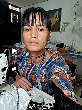 Snapshot of PaulinaLondra2 chatting on November 2025 02:27:02 PM PaulinaLondra2 online show from November 2025 02:27:02 PM