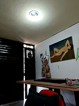 Snapshot of PaulinaLondra2 chatting on November 2025 12:40:01 PM PaulinaLondra2 online show from November 2025 12:40:01 PM