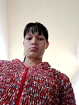 Snapshot of PaulinaLondra2 chatting on December 2025 12:54:01 PM PaulinaLondra2 online show from December 2025 12:54:01 PM