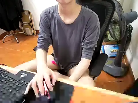 Snapshot of ---Lusi03--- chatting on December 2025 12:05:01 AM ---Lusi03--- online show from December 2025 12:05:01 AM