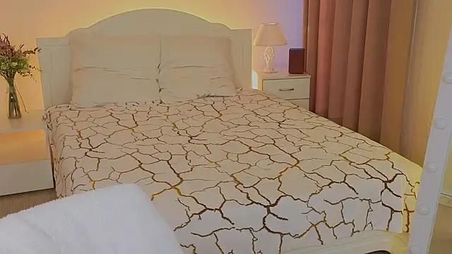 WICKEDEMBER online show from March 2026 01:53:02 AM