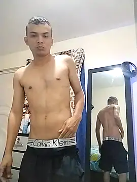 Snapshot of Luisadonis2015 chatting on November 2025 07:37:01 PM Luisadonis2015 online show from November 2025 07:37:01 PM