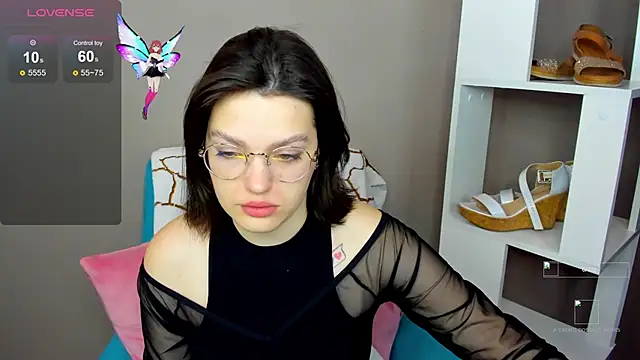 Karina Kellyy online show from November 2025 02:20:01 AM