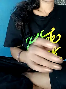 Saniya76 online show from November 2025 04:30:02 PM