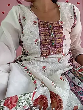 Saniya76 online show from June 2026 03:49:02 PM