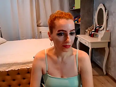 Snapshot of AnneDevrim chatting on November 2025 07:02:02 AM AnneDevrim online show from November 2025 07:02:02 AM