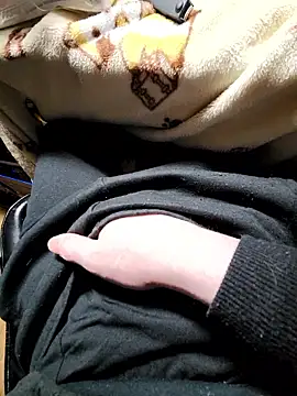 yuyuyu23565 online show from November 2025 12:48:01 PM