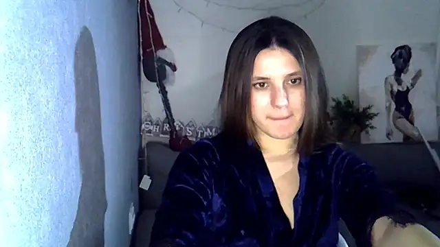 KiraHoney online show from December 2025 10:04:01 PM