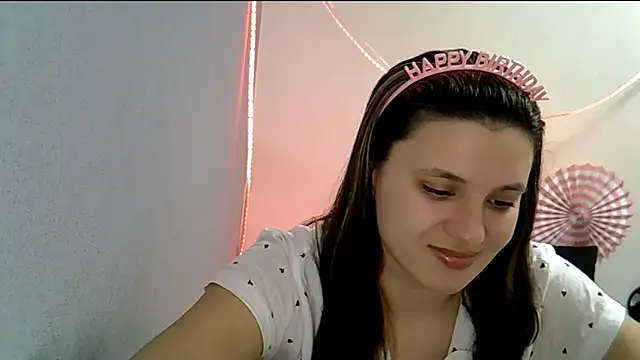 KiraHoney online show from February 2026 07:37:02 PM