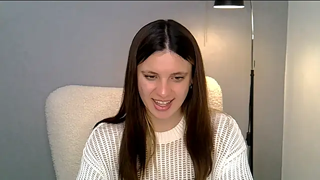 KiraHoney online show from May 2026 08:06:02 PM