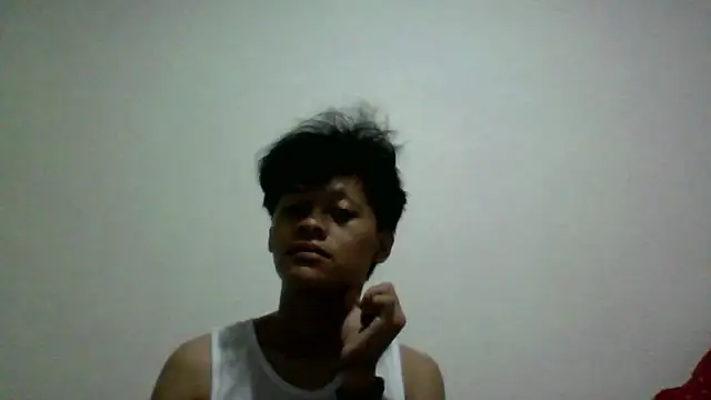 Snapshot of TeenYummy chatting on November 2025 02:40:02 PM TeenYummy online show from November 2025 02:40:02 PM