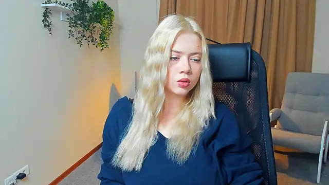 MichelinaRiff online show from November 2025 12:16:01 PM