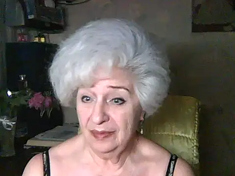 ValeriaKroww online show from June 2026 05:04:02 PM