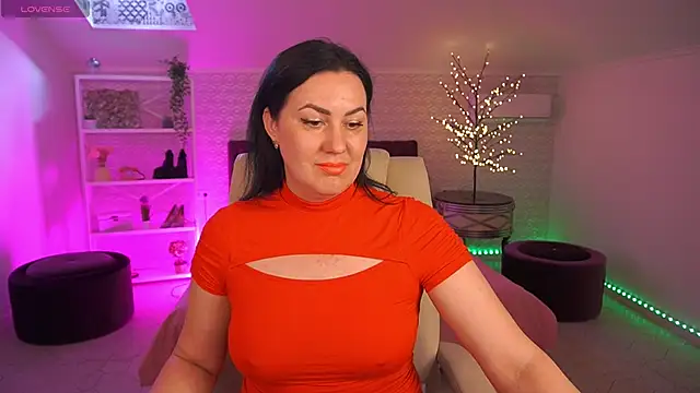 VelvetLuck online show from April 2026 12:39:01 PM