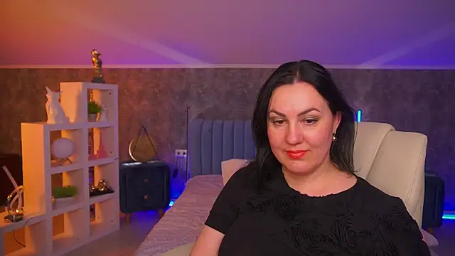 VelvetLuck online show from May 2026 01:32:02 AM
