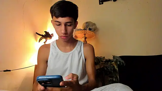 Snapshot of lucian_davii chatting on December 2025 03:29:01 PM lucian davii online show from December 2025 03:29:01 PM