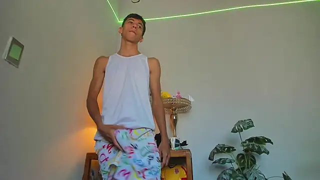 lucian davii online show from April 2026 02:15:01 PM