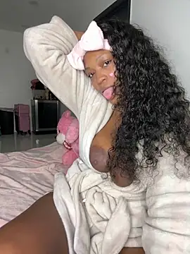 PrincessDreamm online show from November 2025 06:58:01 AM