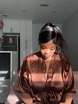 Snapshot of PrincessDreamm chatting on February 2026 09:48:02 PM PrincessDreamm online show from February 2026 09:48:02 PM