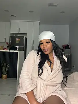 Snapshot of PrincessDreamm chatting on March 2026 12:48:02 AM PrincessDreamm online show from March 2026 12:48:02 AM