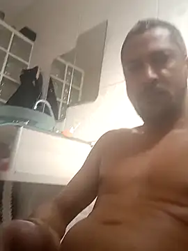 Snapshot of Arrombador20 chatting on April 2026 01:09:02 PM Arrombador20 online show from April 2026 01:09:02 PM