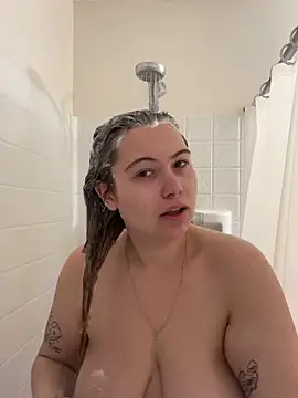 Snapshot of FreakyDreama chatting on March 2026 01:11:02 PM FreakyDreama online show from March 2026 01:11:02 PM