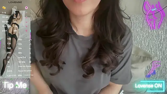 PLAYMATE6373 online show from April 2026 01:04:01 PM