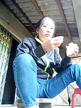 Snapshot of oanh-oanhbay chatting on November 2025 08:58:01 AM oanh-oanhbay online show from November 2025 08:58:01 AM