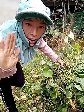 Snapshot of oanh-oanhbay chatting on December 2025 02:39:02 AM oanh-oanhbay online show from December 2025 02:39:02 AM