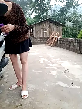 Snapshot of oanh-oanhbay chatting on December 2025 12:15:02 AM oanh-oanhbay online show from December 2025 12:15:02 AM