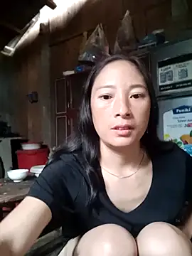 Snapshot of oanh-oanhbay chatting on December 2025 02:28:02 AM oanh-oanhbay online show from December 2025 02:28:02 AM