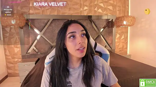 Kiara velvet   online show from April 2026 05:23:01 AM