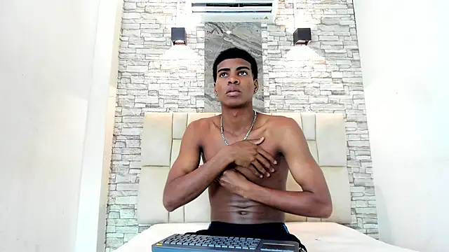 Snapshot of XAVI_LEE chatting on December 2025 08:15:02 PM XAVI LEE online show from December 2025 08:15:02 PM