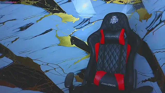 Suarezz10  online show from November 2025 12:14:02 PM