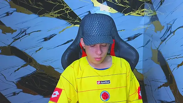 Suarezz10  online show from November 2025 12:49:01 PM