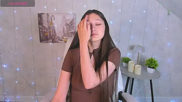 Ella Burns online show from December 2025 10:09:02 AM