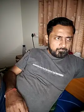 RubyEntity online show from December 2025 02:22:02 PM