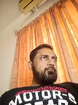 RubyEntity online show from December 2025 03:01:02 AM