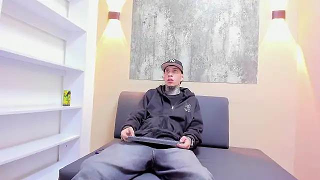 DANTE ARMSTRONG online show from February 2026 04:10:01 AM