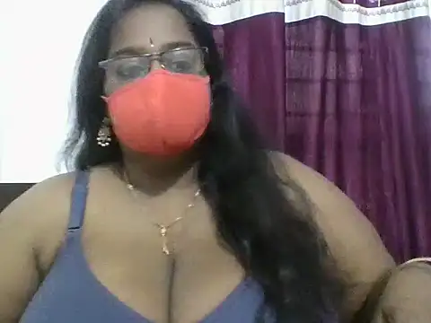 Snapshot of hootypriya chatting on April 2026 12:50:01 PM hootypriya online show from April 2026 12:50:01 PM