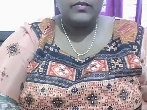 Snapshot of hootypriya chatting on April 2026 07:47:01 AM hootypriya online show from April 2026 07:47:01 AM