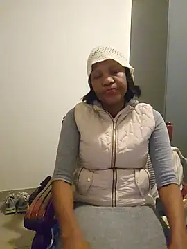 Mommy Sienna online show from May 2026 04:15:02 PM