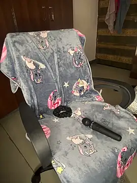 Desiqueen2 online show from February 2026 03:04:02 PM