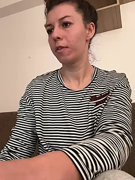 Snapshot of EdaQueen chatting on March 2026 12:00:01 PM EdaQueen online show from March 2026 12:00:01 PM