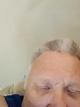 Jbirdb800 online show from November 2025 06:30:02 PM