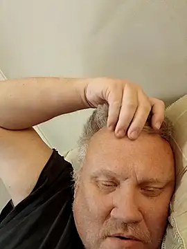 Jbirdb800 online show from November 2025 06:29:01 PM