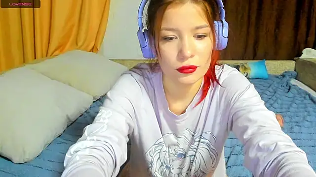 Eva purrr  online show from January 2026 09:42:01 PM